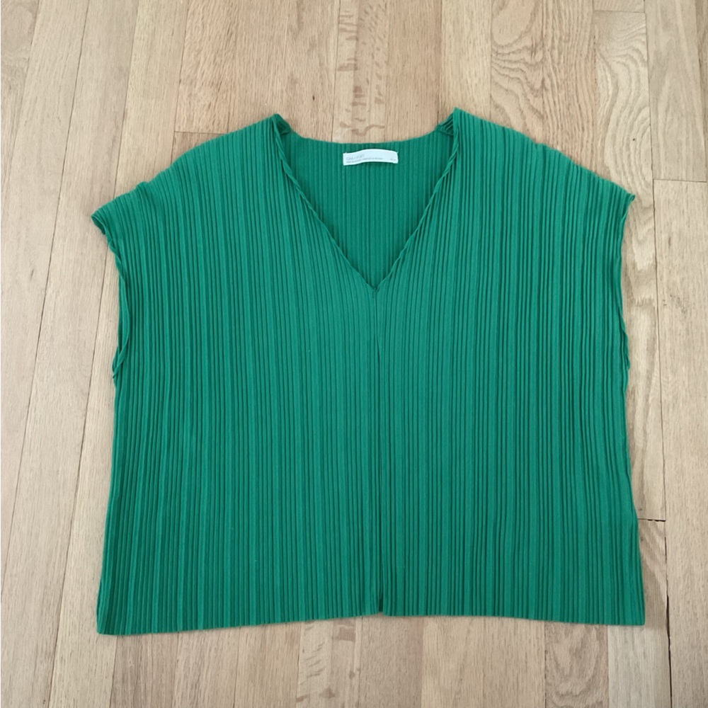 Pleated green top